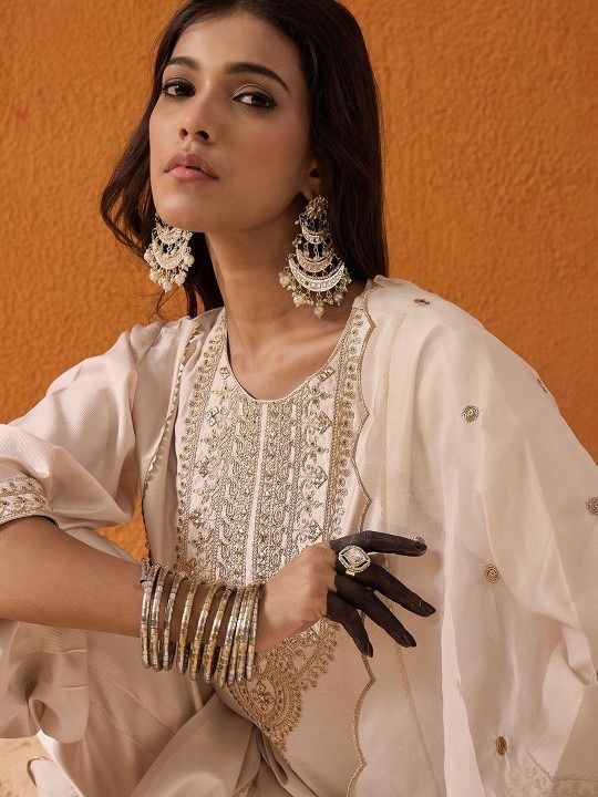 Ethnic Motifs Embroidered Straight Zari Kurta with Trousers & Dupatta