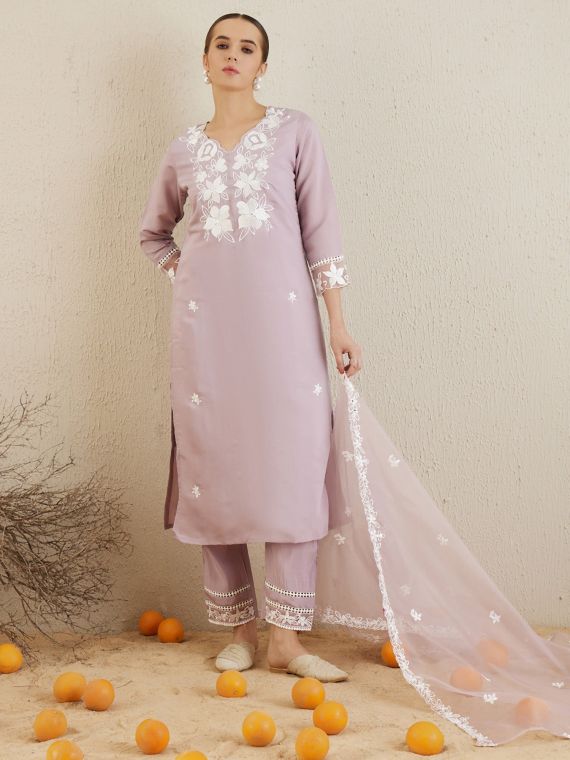 Embroidered kurta set with organza dupatta